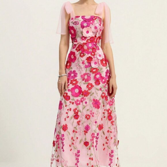 Romantic Elegant Women's Floral Applique Spaghetti Strap Maxi Dress - Picture 3 of 6